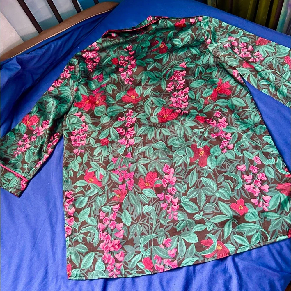 Ann Taylor Dark Green, Pink Tropical Floral Pajama Set, Size M - Picture 8 of 15